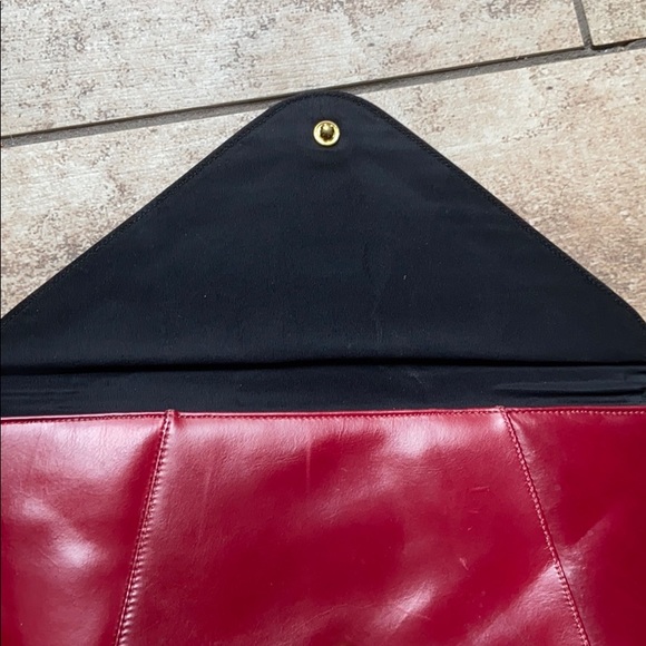 🎉HP🎉Vintage Red Leather Mam’selle Clutch - Picture 5 of 9